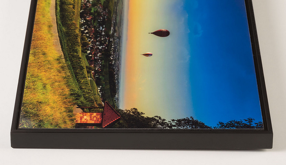 mit Holz-Schattenfugenrahmen (Veredelung Hochglanz oder Matt)