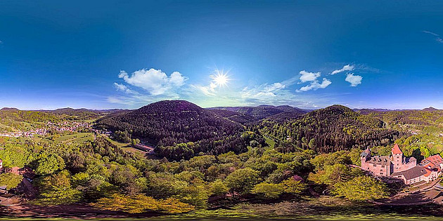 360 Grad Bilder der Burg Berwartstein